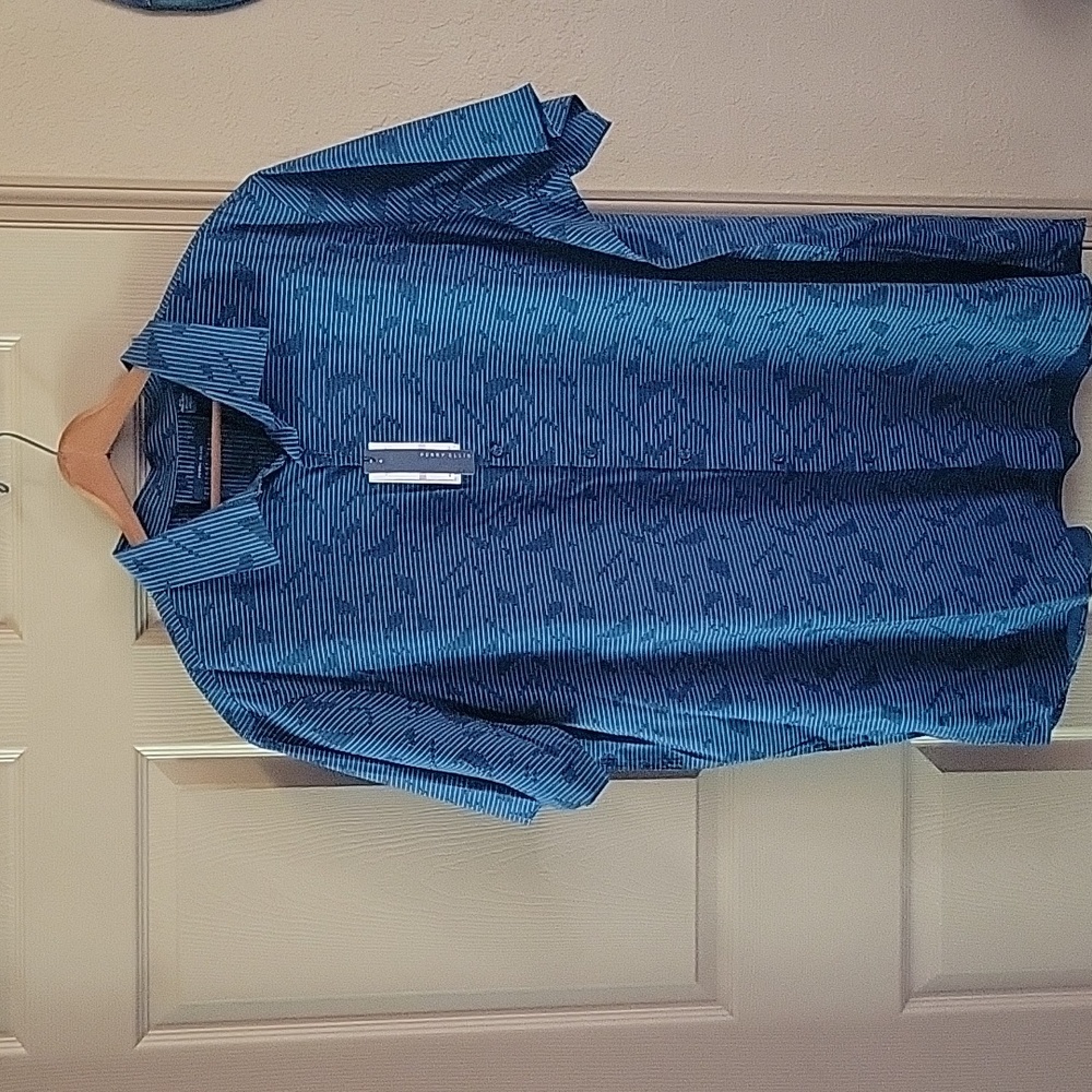 Perry Ellis NWT men's size 3XLT blue  short sleeve shirt.